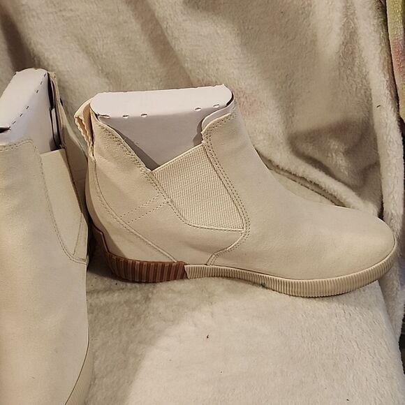 Georgeous Sorel boots size 8 NWT - Picture 2 of 5